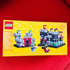 LEGO Mini Knight’s Castle 40775 NWT